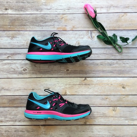 black and turquoise nike womens shoes